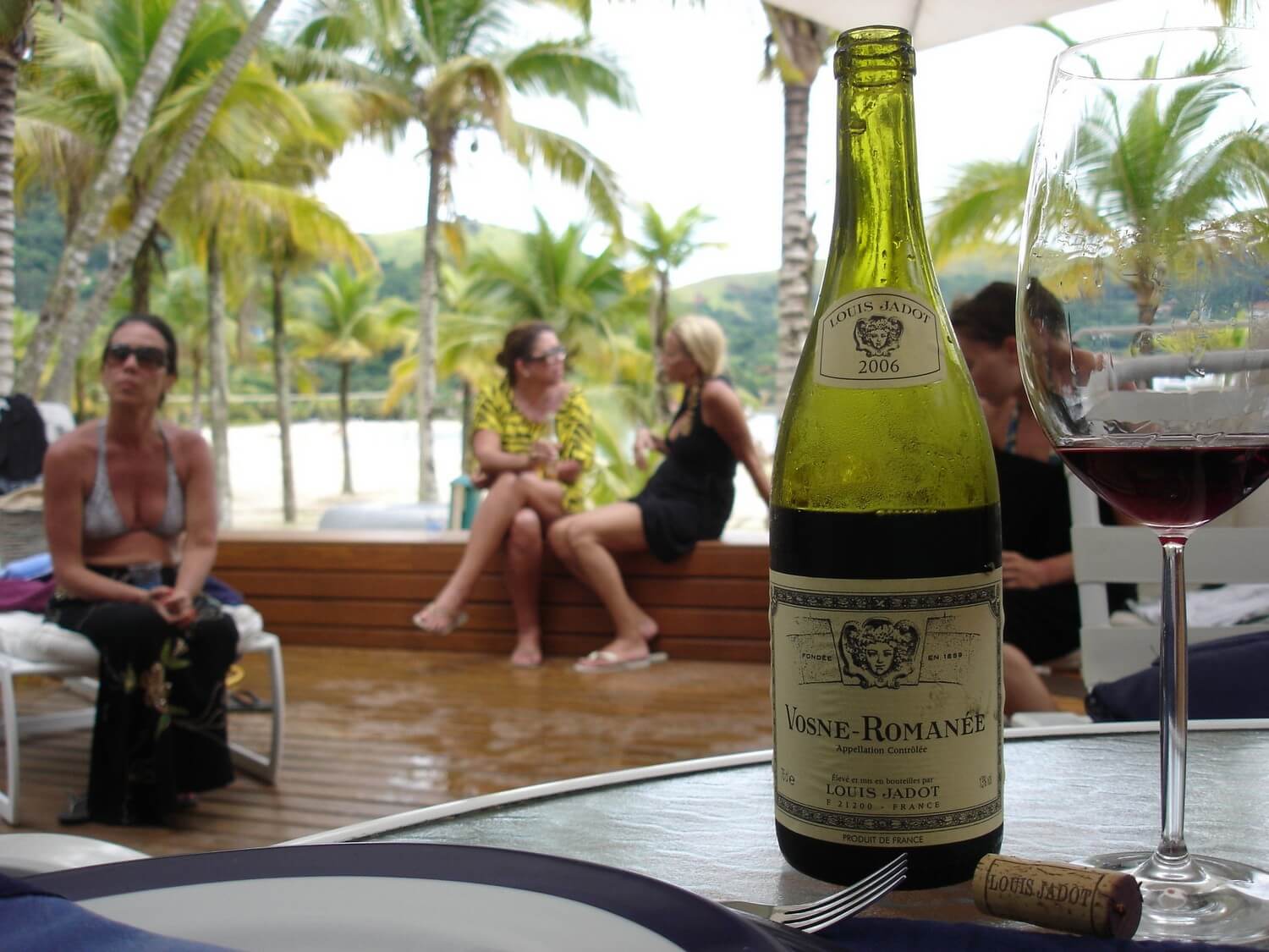 Le vin n'a pas d'heure : ce que les étrangers nous apprennent sur le plaisir de boire 